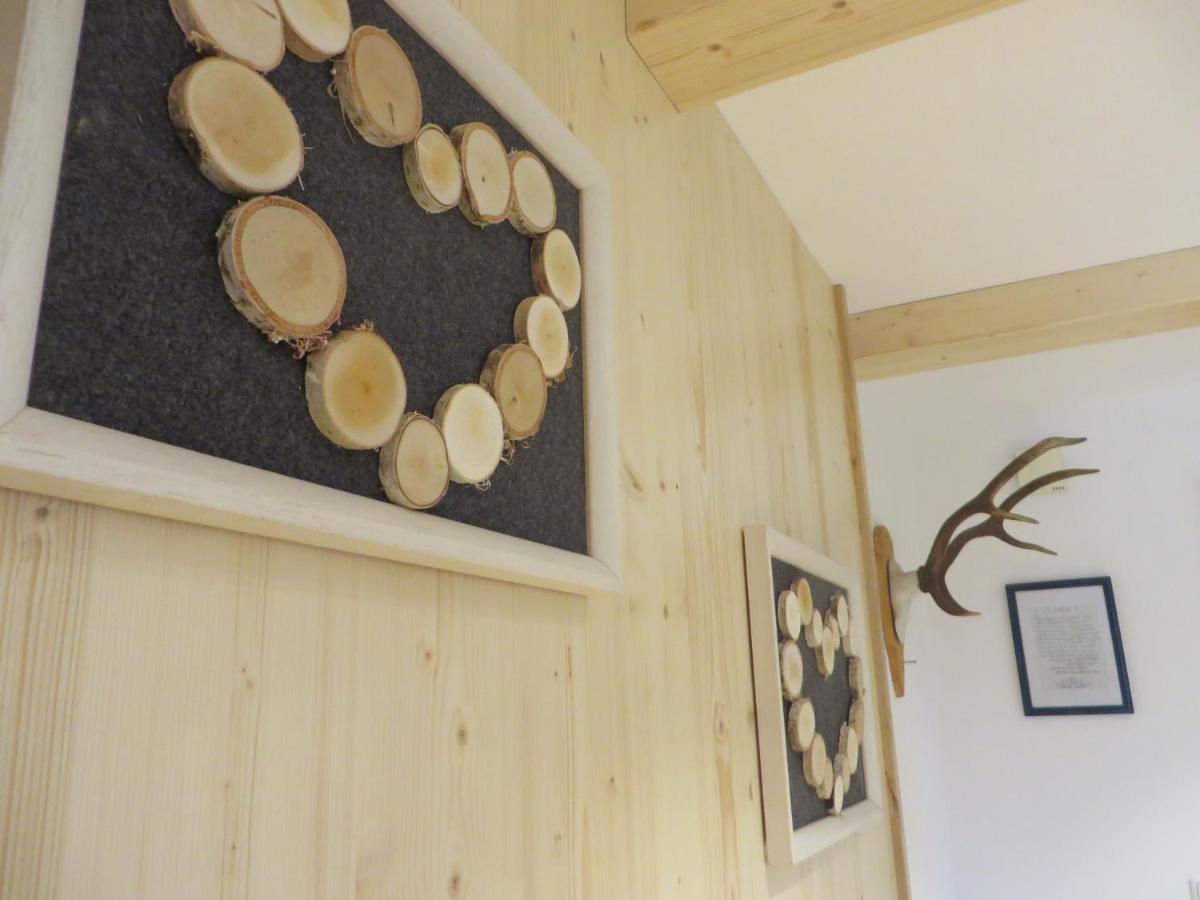 Landhaus Familie Doll Ferienwohnung Emerde Bichl エクステリア 写真